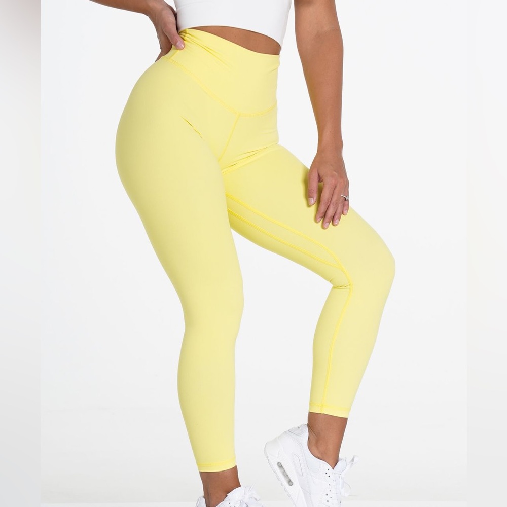 NVGTN Leggings